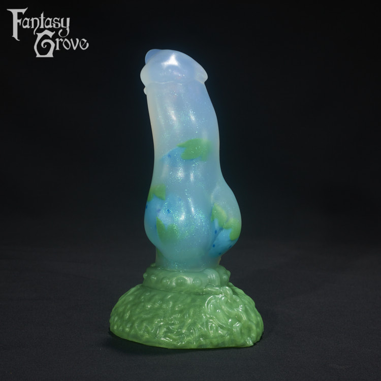 Fantasy Grove tweet media