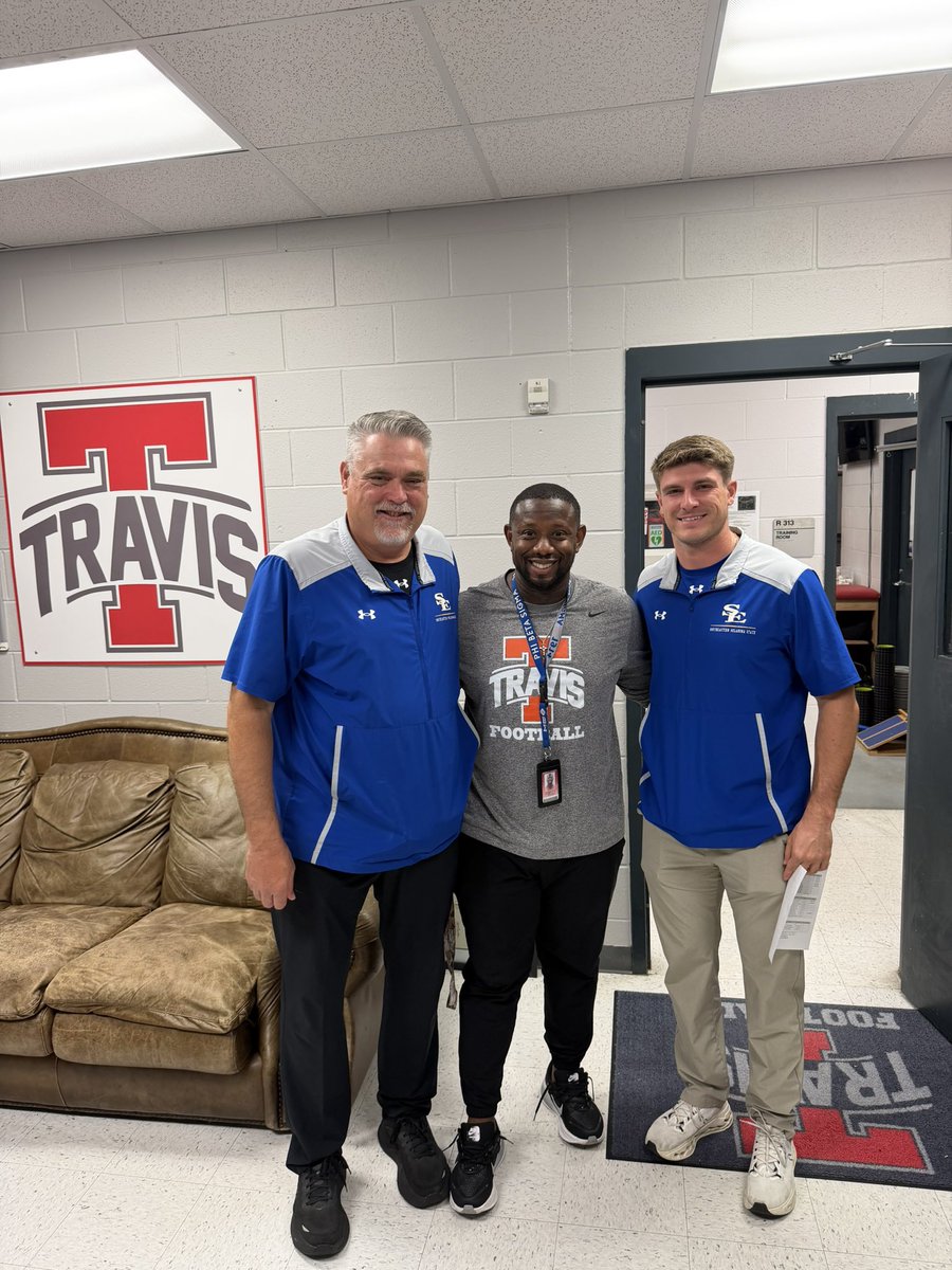 coach_crumedy's tweet photo. Huge Thank You to @CoachMcGuire16 @SoutheasternFB for stopping by @THS_Tigers to evaluate @TravisTiger_FB . #TheTravisWay https://t.co/WhDskcGt2a