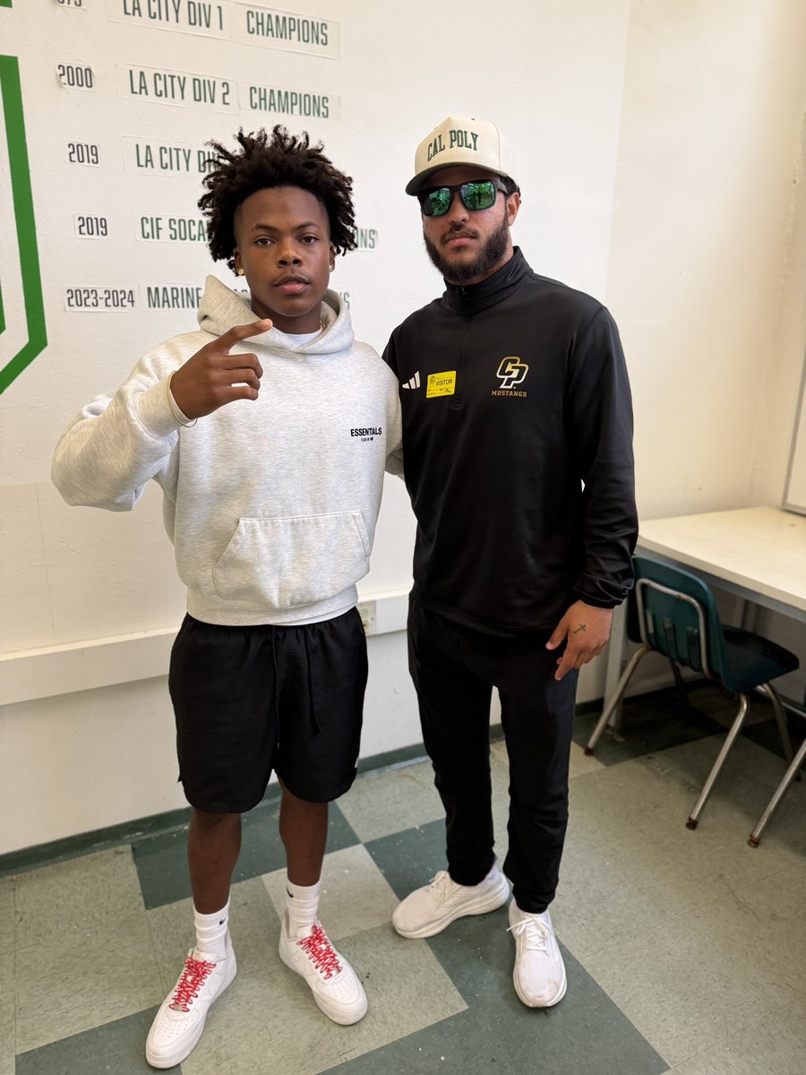 hpwilliams12's tweet photo. Extremely blessed to have a conversation with @trevon_bradford looking forward to getting together again &amp; learning more about your program @CalPoly ! https://t.co/nl8SmXGe2Z