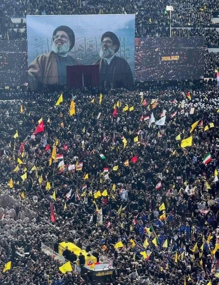 نحنُ حزب الله نحمي العرين 
لا نخشى الموت إن أقبل إلينا ..