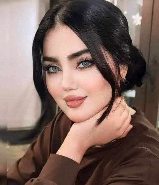 ahsasm99's tweet photo. قلت لها: إعتقليني وحاكميني أمام محكمة قلبك ِ
وإذا كنت مخطئ إسجنيني في عينيكِ
وإذا ظهرت برائتي أطالبكِ بالتعويض 
أن تبقين  معي مدى الحياة..!!! https://t.co/N0CYmh3B4s