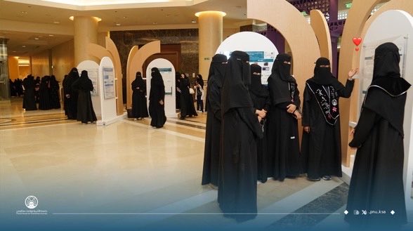 Soundloev's tweet photo. سَعِدنا بالوصول إلى هذه المرحلة من خلال
مشاركة ملصق بحثنا العلمي في الملتقى الطلابي تمكين في دورته الخامسة 🙏🏻🤍 
كل الشكر و التقدير للدكتورة ريم الدغيثر على إشرافها و دعمها لنا 🤍 

و الشكر موصول لكلية التربية والتنمية البشرية على هذه الفرصة الرائعة 🤍 

#جامعة_الأميرة_نورة https://t.co/Ha3XAT85FS