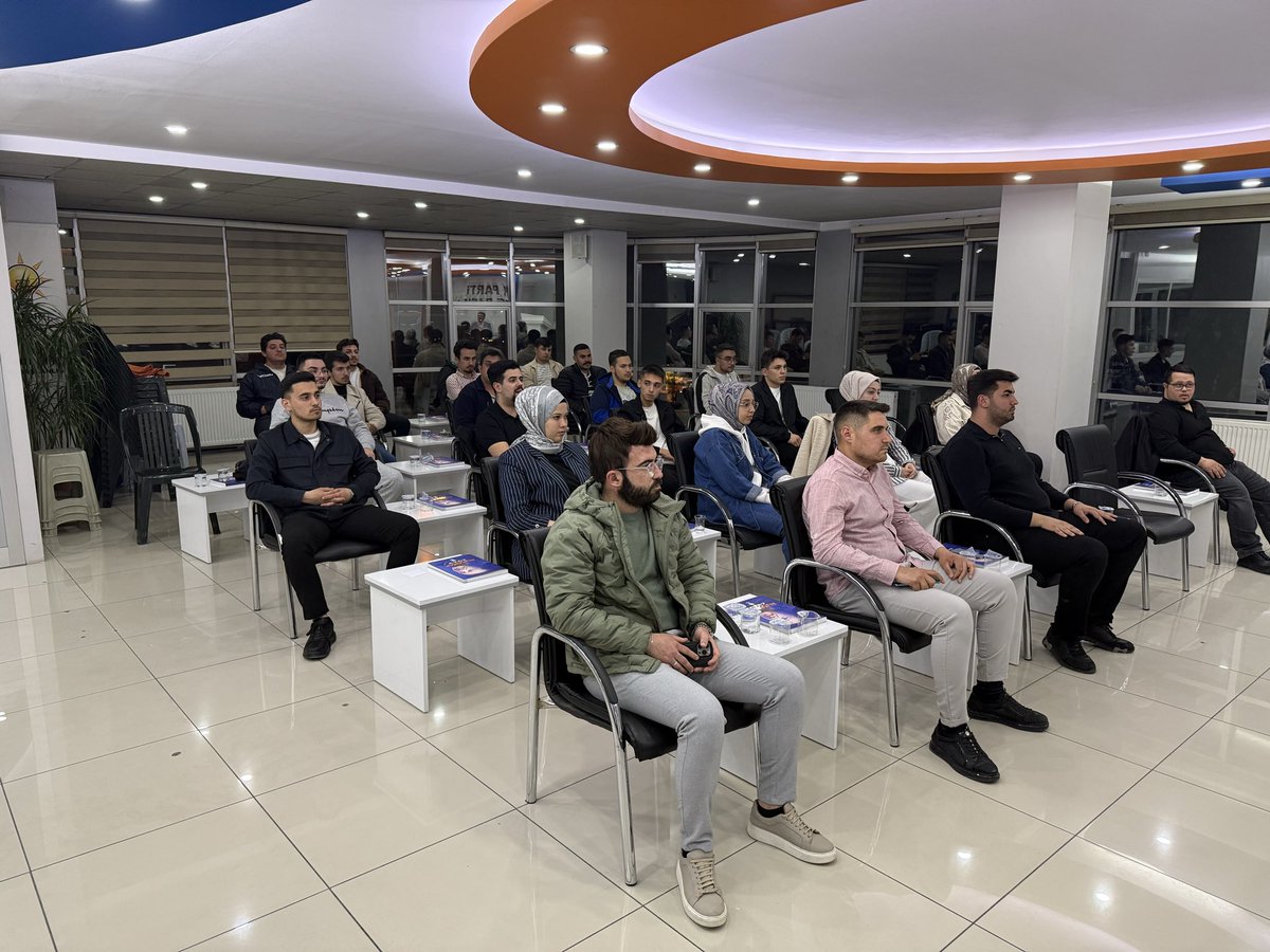 AK Gençlik Meram tweet media