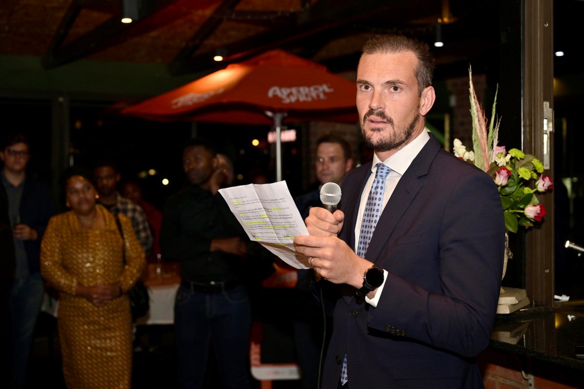 BlueBullsRugby's tweet photo. Loftus Festa Italiana Media Session

🗣"We are grateful to the Vodacom Bulls for renewing this partnership with us, which allows us to celebrate sport and culture of Italy &amp; South Africa." Marco Esposito, Deputy Head of Mission, Embassy of Italy.

@Vodacom #urc https://t.co/1ceS5iMZxg
