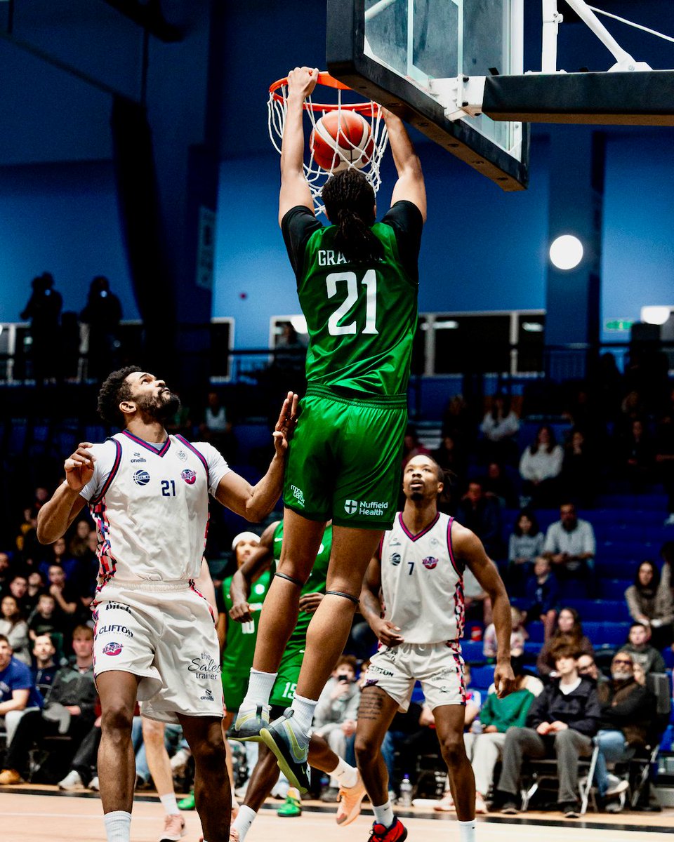 Surrey89ers's tweet photo. Above the rim all season long 🚨🚨🚨
Rim protection on one end. Rim destruction on the other 😤
Some of MG's most explosive finishes from the year ‼️💥
#GreenRunsDeep
#Surrey89ers
#SurreyBasketball
#MikeGraham
#AllDefensiveTeam
#DPOTY
#SLBAwards https://t.co/tgywZemuWR