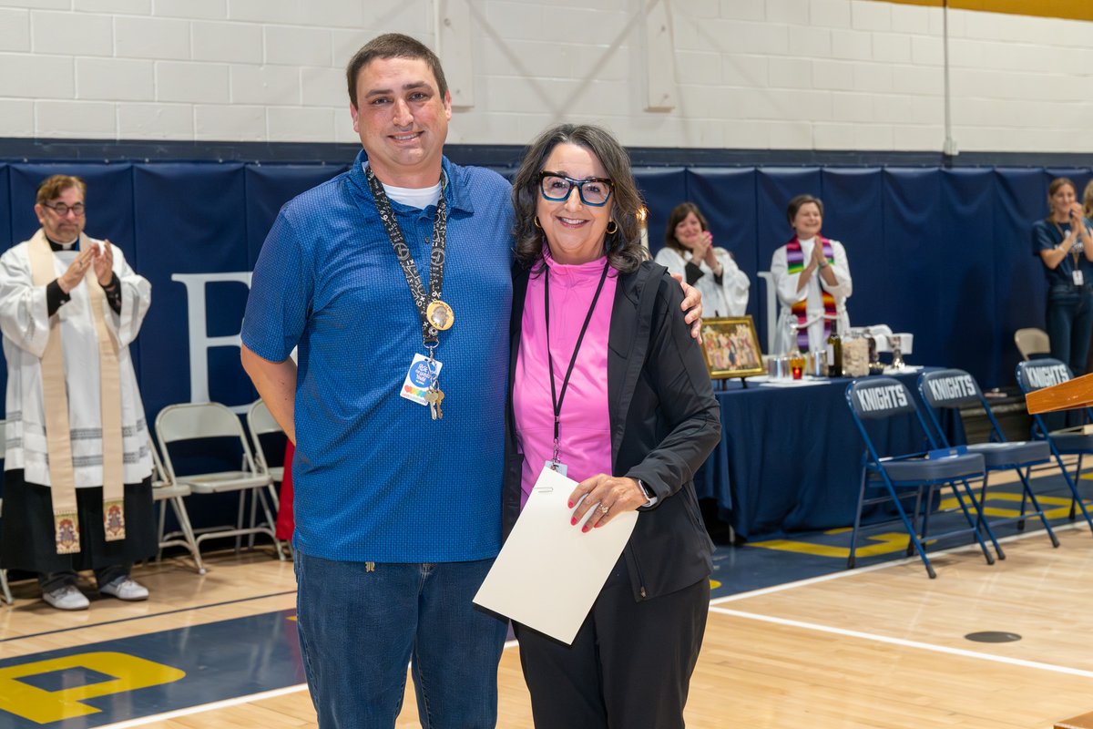 EpiscopalBR's tweet photo. The school community gathered one last time before the end of the 2025/2026 school year. The occasion recognized PreK/K All the Way students and the inaugural Outstanding Educator Award recipient. Read more about this powerful moment. https://t.co/0MQRNDkUhD https://t.co/2FLabGQlbn