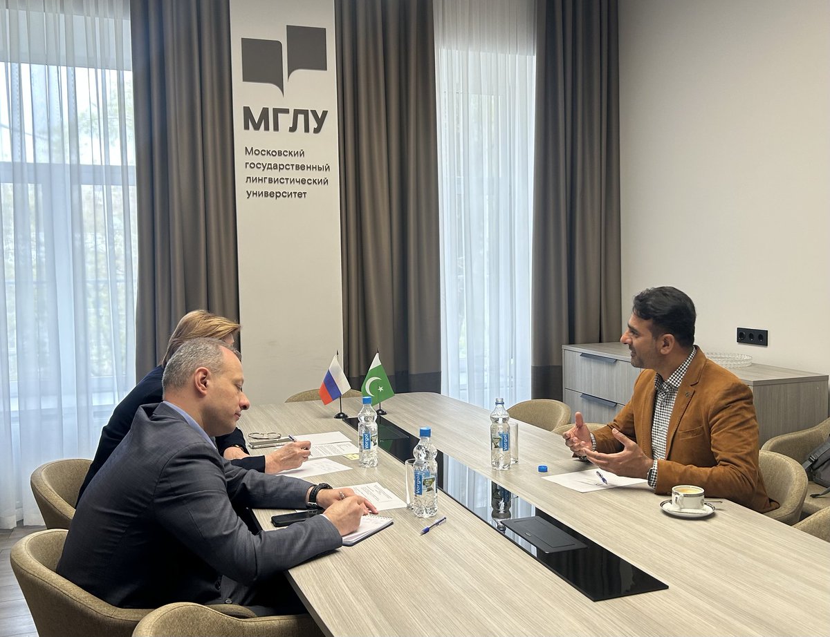 Drfaisaljavaid2's tweet photo. 🇵🇰🤝🇷🇺 MoU Signed Between FUUAST & Moscow State Linguistic University. I had productive meetings with Prof. Dr. Irina Shokina – Head, International Relations Department Mr. Georgii Grachev – Vice-Rector for International Affairs
#PakistanRussia #MSLU #FUUAST https://t.co/ZDCdlix3b2