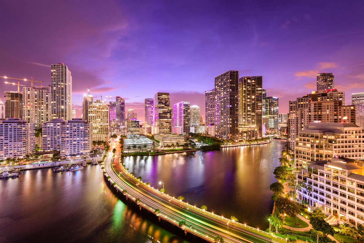 FLInternetTV's tweet photo. AI runs on connectivity 📶

Broadband investment is powering the next wave of innovation—bringing faster speeds, greater access, and real impact to homes, schools, and businesses across Florida.

The future of AI starts with strong networks.

🔗 https://t.co/JOryZuCrmo

#Florida https://t.co/BYfFoom4LQ