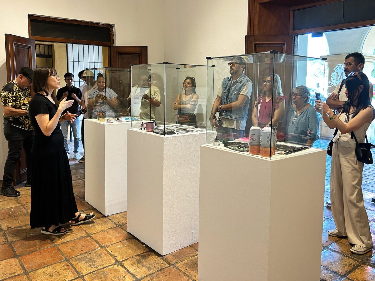 transliterado's tweet photo. Algunas imágenes del recorrido de apertura del proyecto expositivo "Cúmulo", de la artista Calma, que se inauguró el pasado 25 de abril 2026, en la Sala de la Estampa, del Museo Metropolitano de Monterrey. 

Visítala hasta el 17 de mayo 2026, martes a domingo, 10:00 am a 5:00 pm. https://t.co/bwUikhRpuN