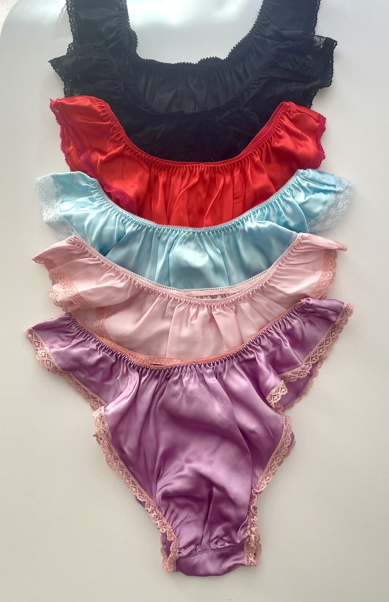 Divaurae Custom Lingerie tweet media