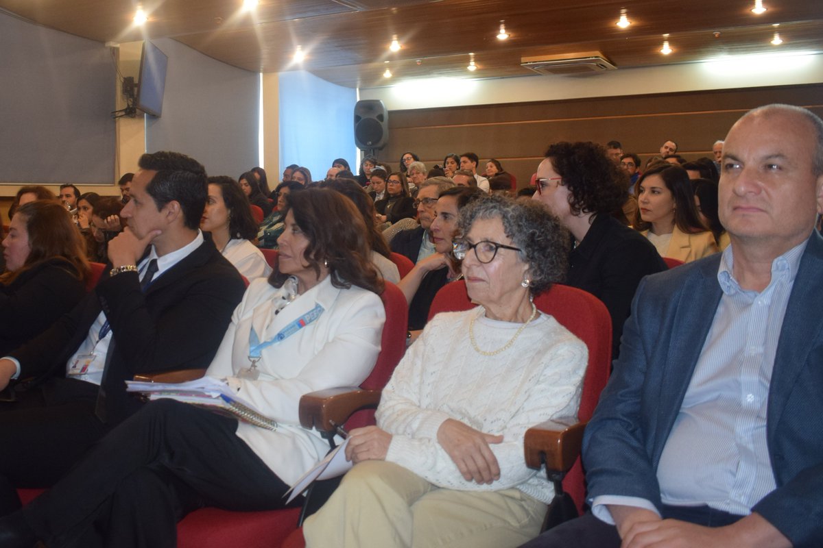 Instituto de Salud Pública de Chile tweet media