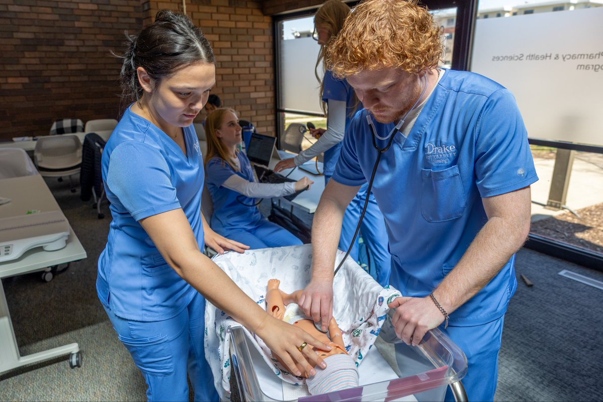 DrakeUniversity's tweet image. Happy National Nurses Week, Bulldogs! 🫶 To every nurse and nursing student at Drake University: Thank you for your unwavering commitment to excellence in healthcare and compassionate patient care! 💙