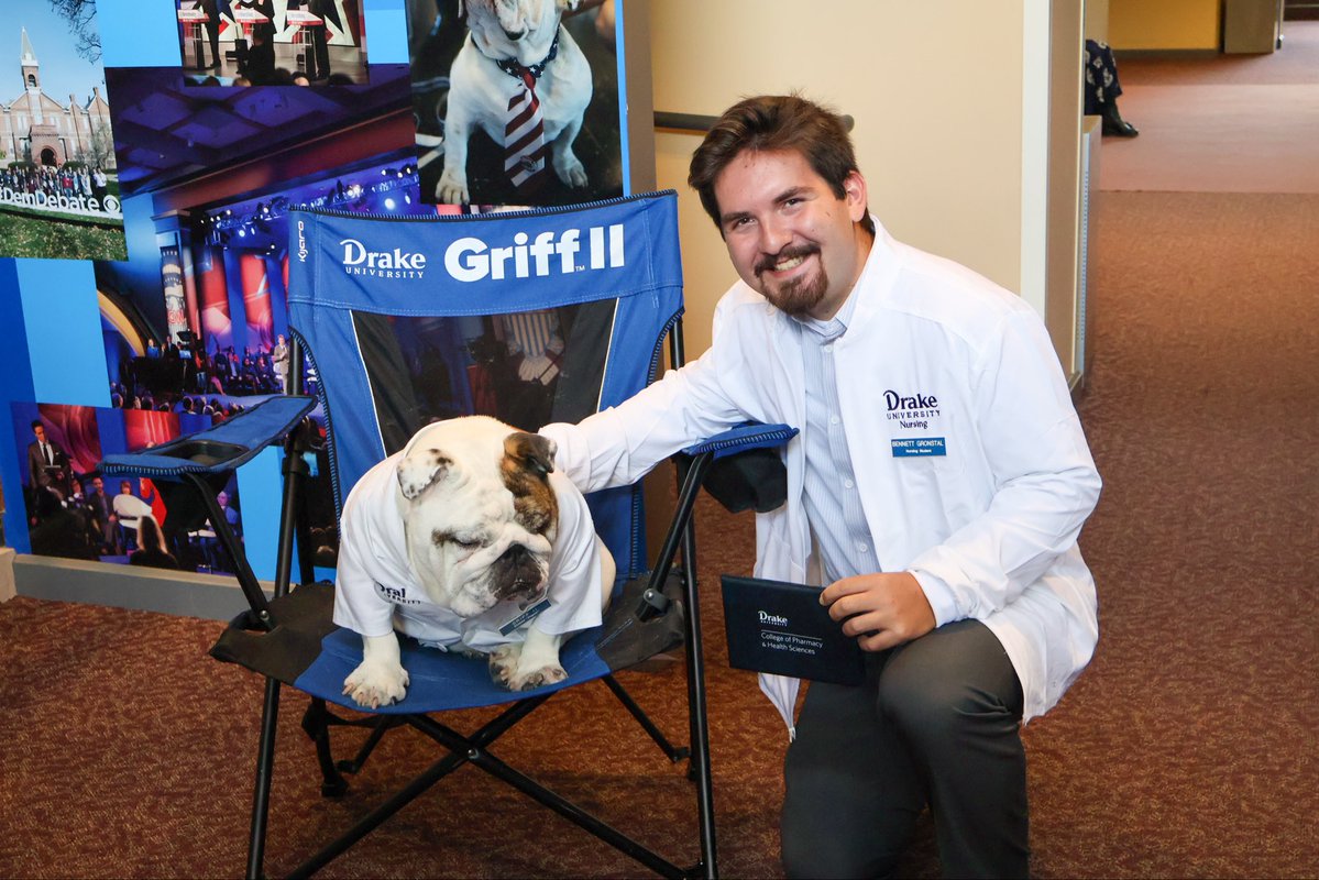 DrakeUniversity's tweet image. Happy National Nurses Week, Bulldogs! 🫶 To every nurse and nursing student at Drake University: Thank you for your unwavering commitment to excellence in healthcare and compassionate patient care! 💙