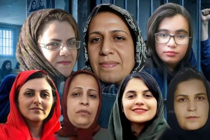 🔴۷زن زندانی سیاسی درزندان اوین به دلیل شرکت درمراسم اعتراضی سه‌شنبه‌های نه به اعدام»وسردادن شعار،به سه هفته محرومیت ازملاقات محکوم شدند؛  اسامی این زندانیان عبارت است از:زهراصفایی،فروغ تقی‌پور، مرضیه فارسی،الهه فولادی،ارغوان فلاحی،شیوااسماعیلی وگلرخ ایرایی. #نه ـ  شاه ـ نه ـ شیخ