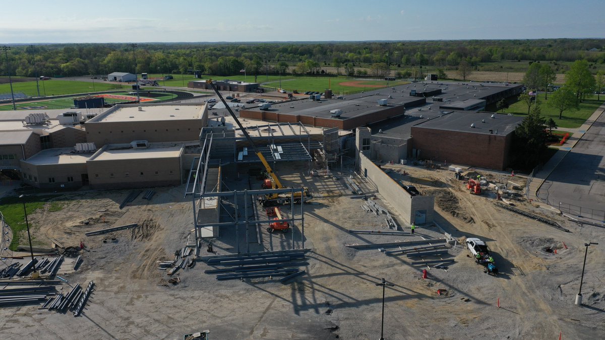 kramercorp's tweet photo. 🏗️ Big things are taking shape for the Cougars at North Putnam High School!  Construction continues on the new Fieldhouse addition, which will include: 🏀 Multi-Purpose Gym, 💪 Expanded weight room, 🤼 Wrestling area, 🏐 Fitness Facility. https://t.co/h9qjMFijoI