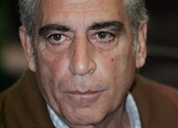 🔴 GENOCIDA SUELTO
Eduardo Alfredo Ruffo, condenado a prisión perpetua por crímenes cometidos en Automotores Orletti podrá salir a la calle. El Tribunal Oral Federal (TOF) 1, con la firma del juez José Michilini, le otorgó la libertad condicional.
Ruffo se desempeñó como...👇