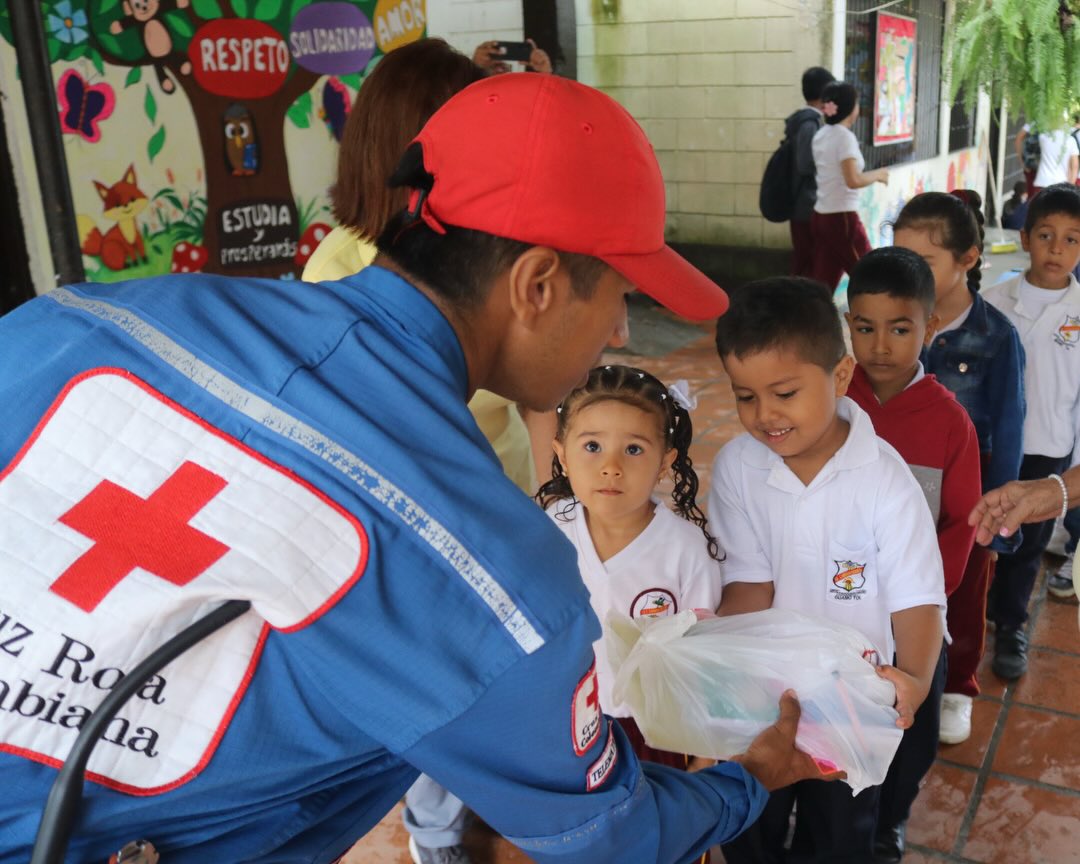 cruzrojacol tweet media