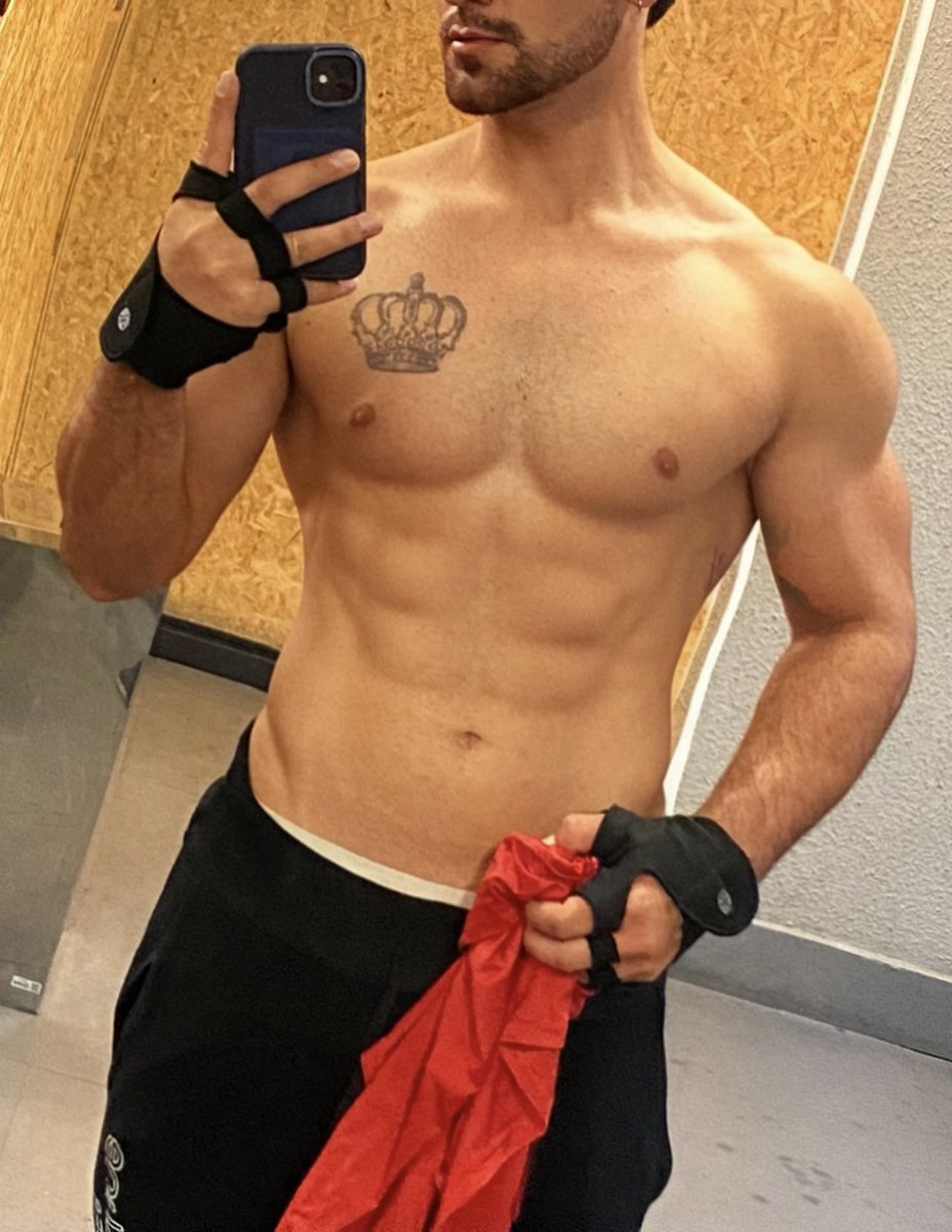 Chris Leone tweet media