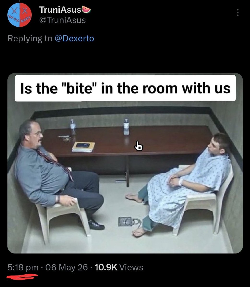 TruniAsus's tweet photo. Am i crazy or did this guy actually steal my joke? https://t.co/RifiMvrPbF