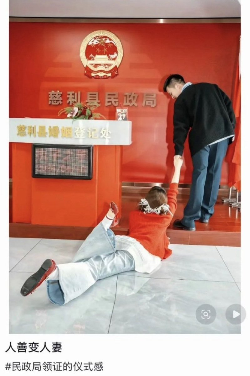 警惕家暴娱乐化，婚女真是女的脑子发昏了。 https://t.co/8Mp9bmz8Yu