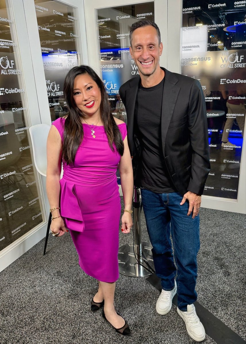 Caroline D. Pham tweet media