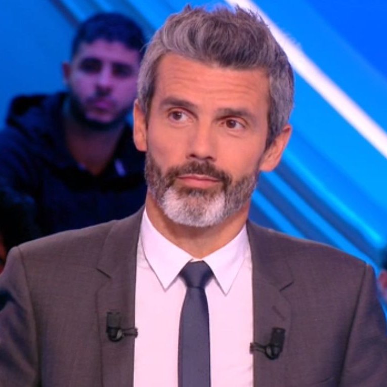 *luis enrique met une balle dans la tête d'olise*

"ah mais on ne sait plus avec la règle on est perdu à force paul et sydney"