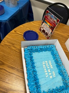 BookmanRoad's tweet photo. What delicious treats we had to kick off our Wednesday!  A special shout out to the Hudson family and the Martin family for baking yummy goodies for our faculty and staff!  You are so thoughtful!
@RichlandTwo https://t.co/JKKEbWImfC