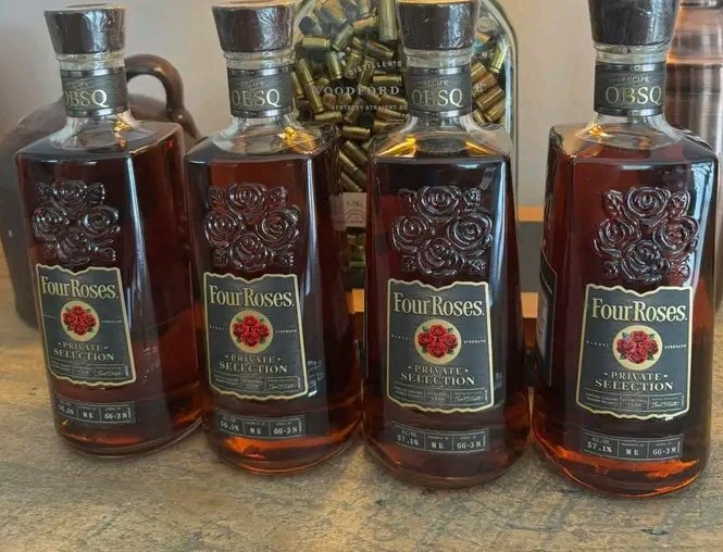 RealDanthebourbonmann tweet media