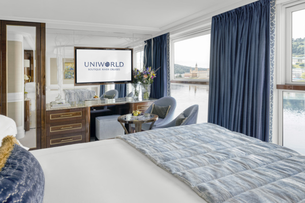 Uniworld Cruises tweet media
