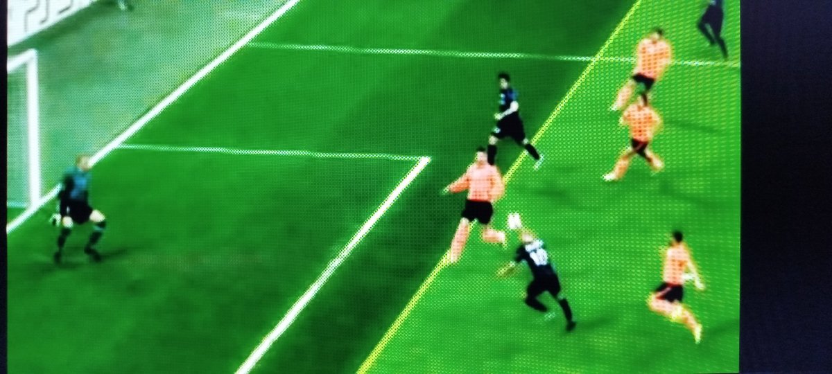 Manu_AC_10's tweet photo. @OppinatorP34966 @Atleti @musso_juan @ComAve_Official Imagina ser del Atleti (por eso no paras de comentar aquí) pero te da vergüenza y digas q eres del Inter (tb roban y desde el 2012-17 no te eliminan de Champions porque estás en Europa league), y q te elimina el Bodo Glimt. Elige mejor equipo la prox. vez, q t vaya bien !!! https://t.co/Wr2pPxb5Wb