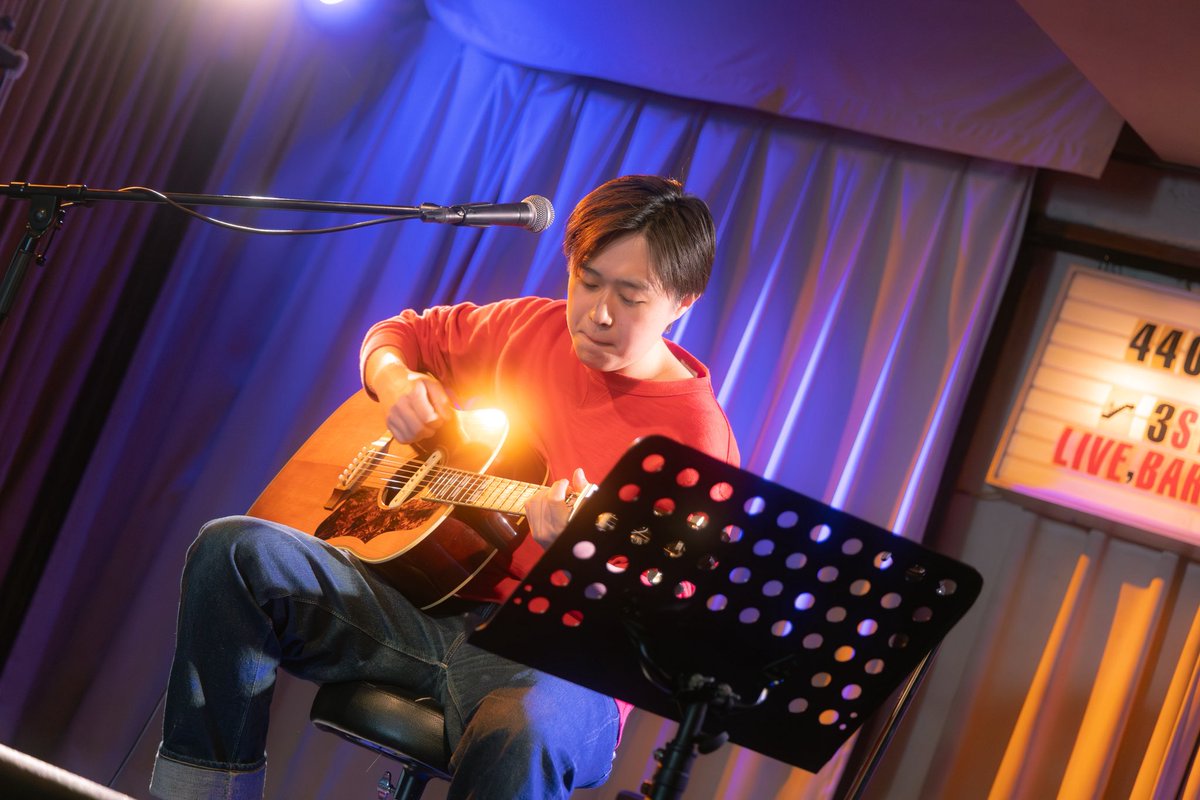 john_taito's tweet photo. 440 presents uchuu in the four forty SPECIAL 新緑の宴

ありがとうございました！！
久しぶりの弾き語りライブ楽しかった〜😊😊

M1.ケジメ
M2.新時代
M3.コンパス
M4.夏祭り
M5.We Can Fly
M6.帰り道

Photo by @_ote_moto_ 

ギターかっこよ https://t.co/XQJw8RzdY3