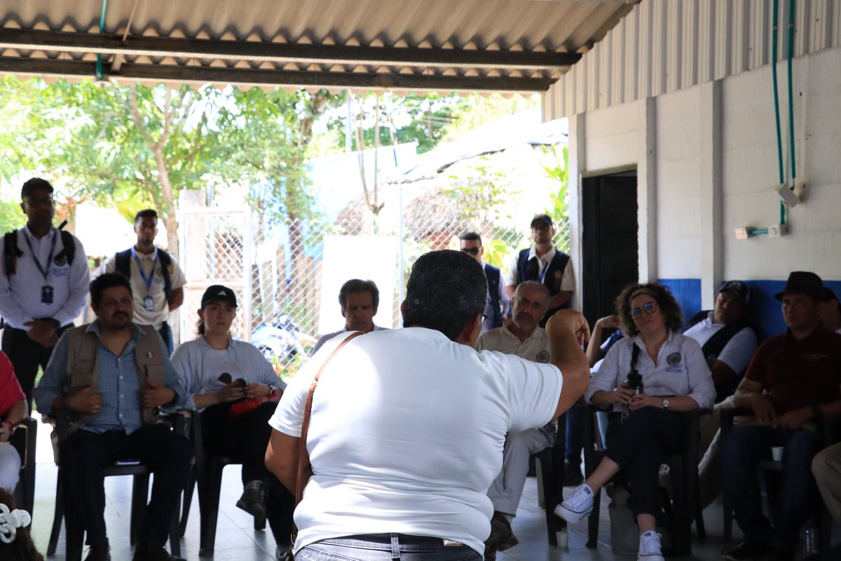📍 Nuestro recorrido inició en Ralito, un lugar emblemático en la historia de la paz en 🇨🇴🕊️.  Allí, la comunidad nos guio por los puntos más significativos; visitamos la Casa de la Memoria, hicimos entrega de material fotográfico del archivo de la <a href="/MAPPOEA/">Misión de Apoyo al Proceso de Paz - OEA</a>  y dialogamos sobre