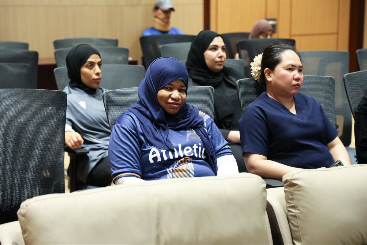 نظّم نادي خورفكان للمعاقين محاضرة توعوية بعنوان «المنشطات الرياضية وعلاقتها بالأدوية العلاجية»، قدّمها الدكتور سعيد محمود، بحضور سعادة عبدالعزيز أحمد الحمادي، رئيس لجنة الشؤون الفنية ورعاية الموهوبين، وعدد من الأجهزة الإدارية والفنية واللاعبين.

وتناولت المحاضرة أهمية نشر الثقافة