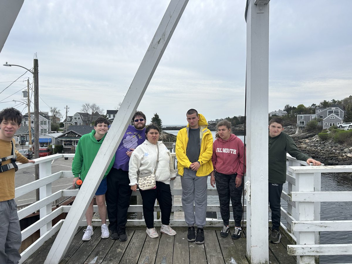 LABBBREC's tweet photo. #LABBB #Maine Trip. Group Enjoyed the bridge in #PerkinsCove, walk on the #MarginalWay, lunch in Ogunquit, and movie. Back at hotel for about an hour &amp; a half then off to. #PeppersLanding for dinner https://t.co/Q4bO17e5IR