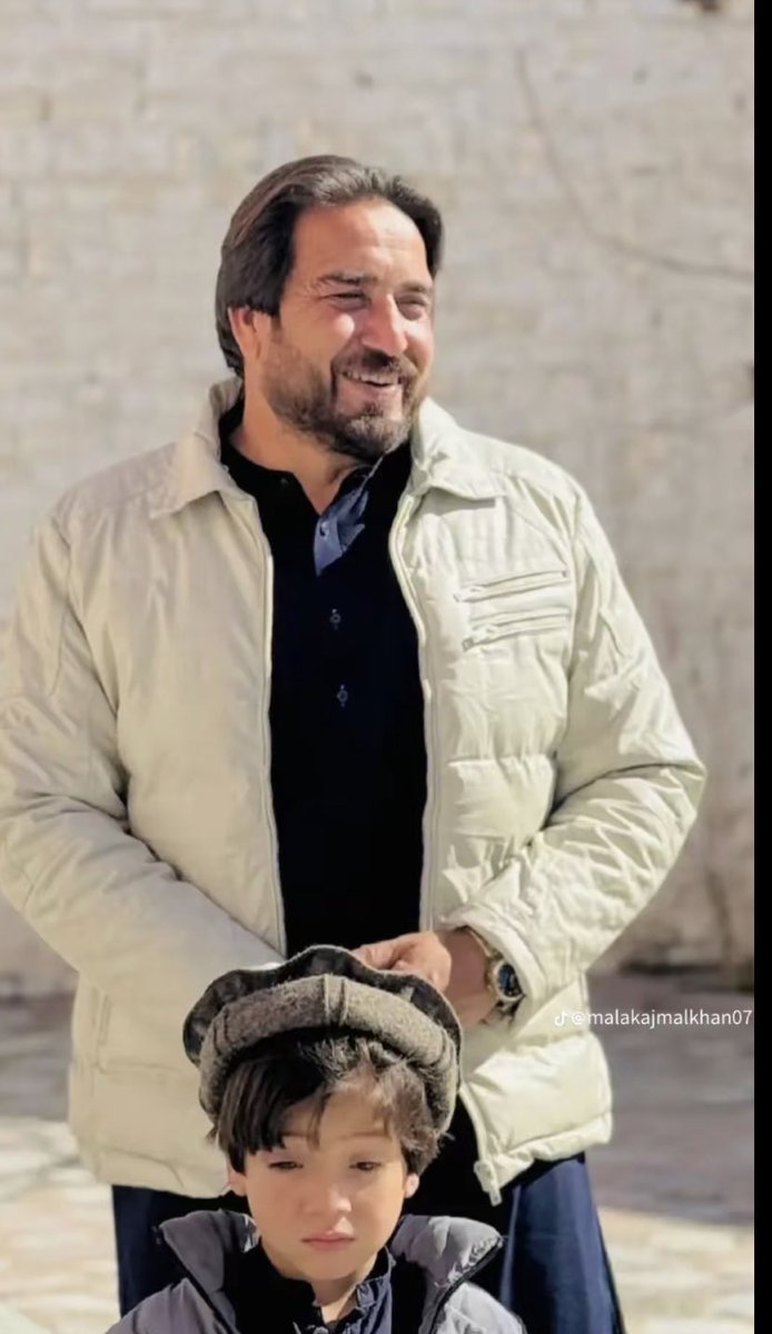 ImBasitkhan2's tweet photo. إِنَّا لِلّهِ وَإِنَّـا إِلَيْهِ رَاجِعونَ🥺😭
ملک اجمل خان کے موت کی خبر سن انتہائی دکھ ہوا اللہ تعالی مرحوم کی مغفرت نصیب فرماے اور لواحیقین  کو صبر جمیل عطاء فرمائیں💔💔 https://t.co/bvTJxvF1Zu