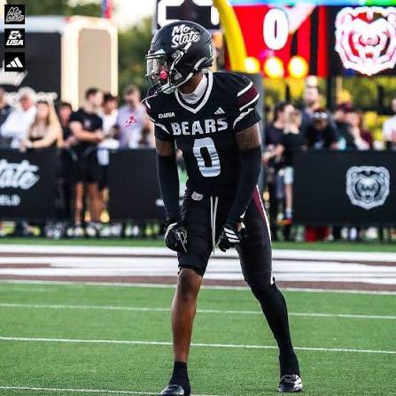 Howyougetthat21's tweet photo. After a great conversation with @samhullender I’m blessed to receive my first overall offer and first FBS offer from @MoStateFootball!

@rrubal77 
@CoachLeonardTX https://t.co/93U79DmAgM