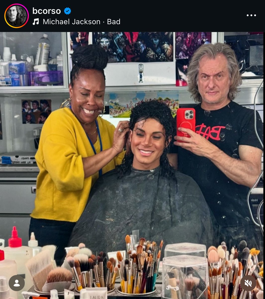 𝓥𝓮𝓻𝓸𝓷𝓲𝓬𝓪💫 | MJ fan tweet media