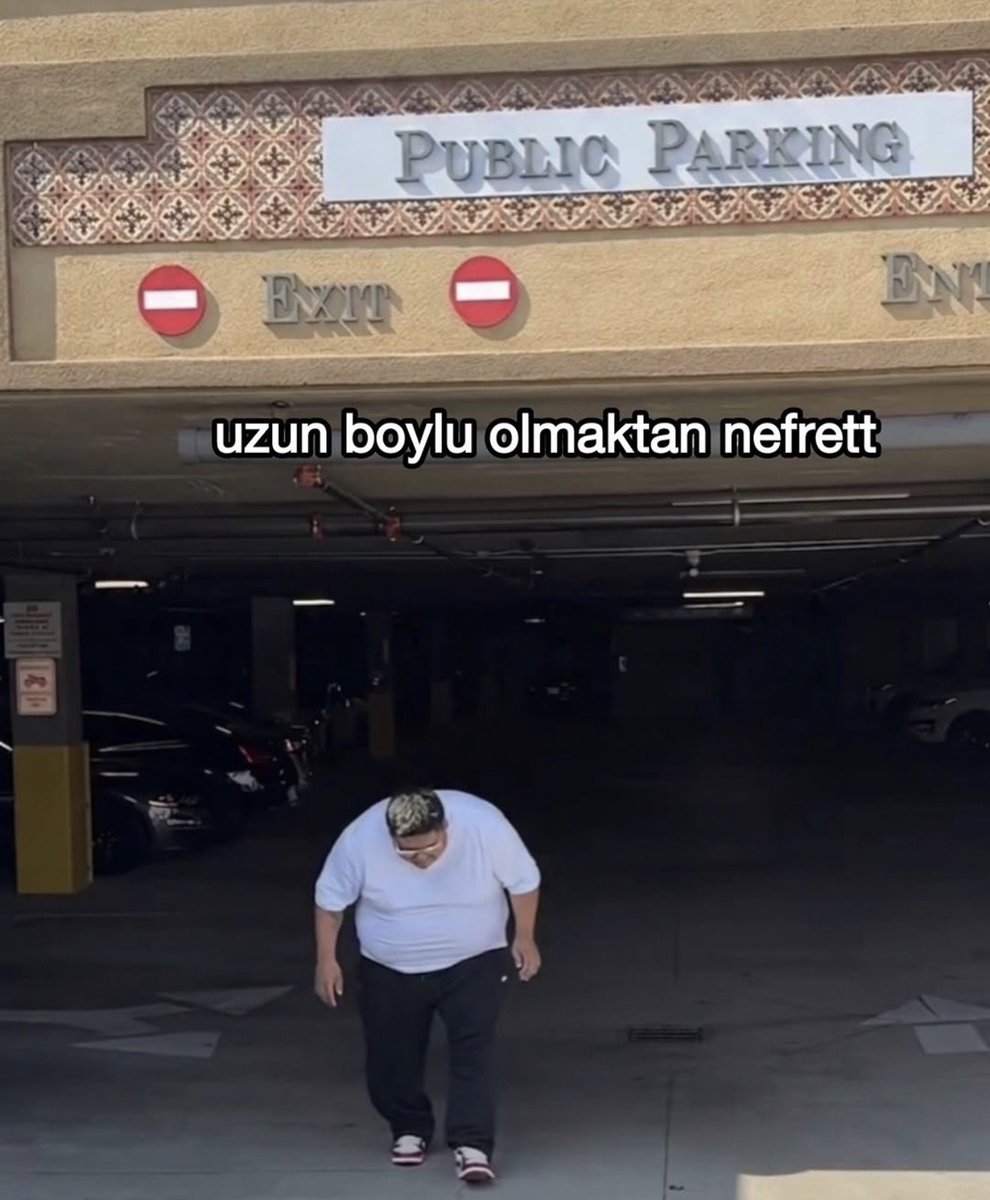emrebelloss's tweet photo. kızların çok güzelim ya tripleri https://t.co/1mUnt1OKFc
