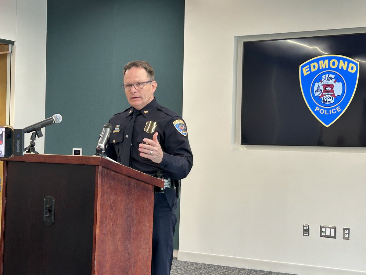 #Edmond Police arrested 18 yr old Jaylan Davis Wednesday for assault with a deadly weapon that is in the process of upgrading to felony murder, Chief J.D. Younger announced at a press conference. 🧵<a href="/EdmondPD/">Edmond Police Dept</a>