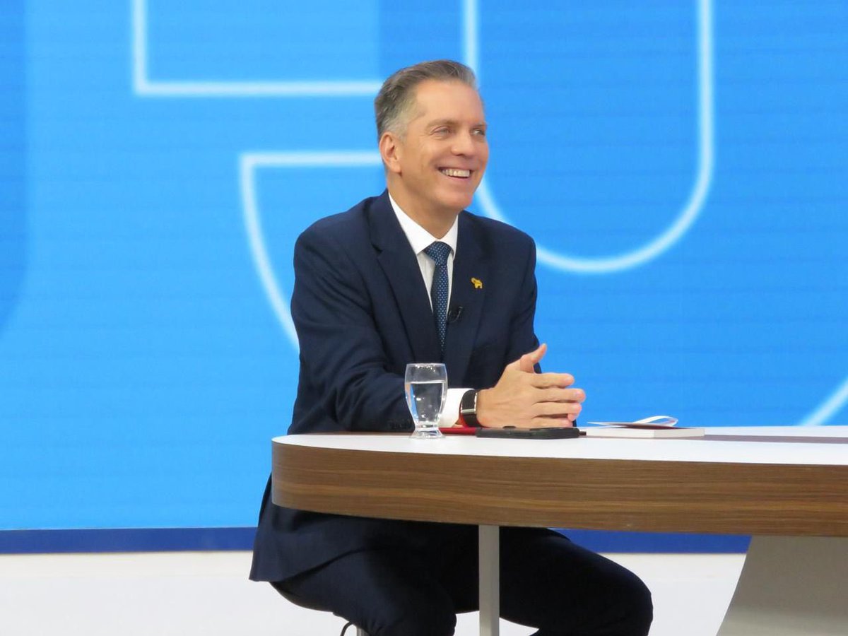 fedeindustria's tweet photo. Fedeindustria destaca la participación de nuestro presidente, Orlando Camacho, en el programa La Jornada por VTV, donde reiteró la importancia del diálogo social para fortalecer el ingreso de los trabajadores. https://t.co/iFAtk194sm