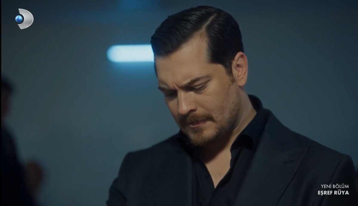 Babasını özlemiş. 🫠

#EşrefRüya • #ÇağatayUlusoy