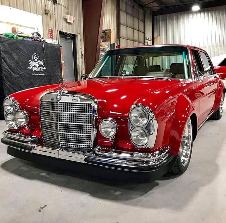 auto_moto_pl's tweet photo. Yes or no?🧐 https://t.co/VoUTfTbBU2