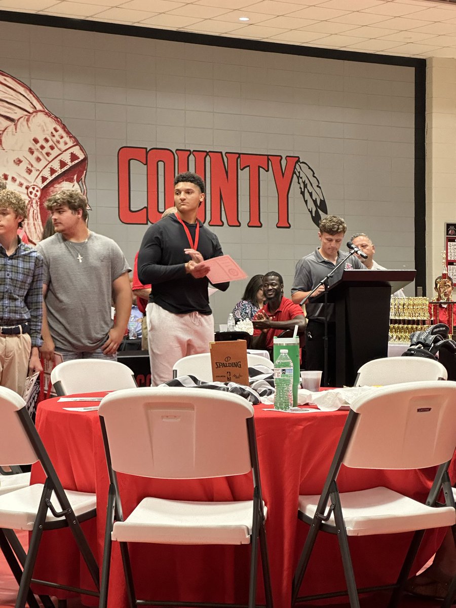 KendelCollier28's tweet photo. Tri Athlete Sports Banquet.. Football, Baseball, and Track. Honors night next week https://t.co/06Jjbbmhns