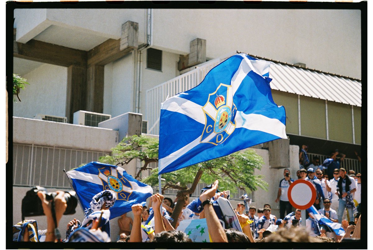 adrianromerocom's tweet photo. La afición del @cdtoficial no falló al recibimiento de los suyos.

https://t.co/BP4wxDXQIa

Fotos analógicas en 35mm
📸 Canon EOS 1N
🎞️ @kodak Ultramax 400
🧪🔬 Film Lab: @revelabstudio https://t.co/j08t4ynM4j