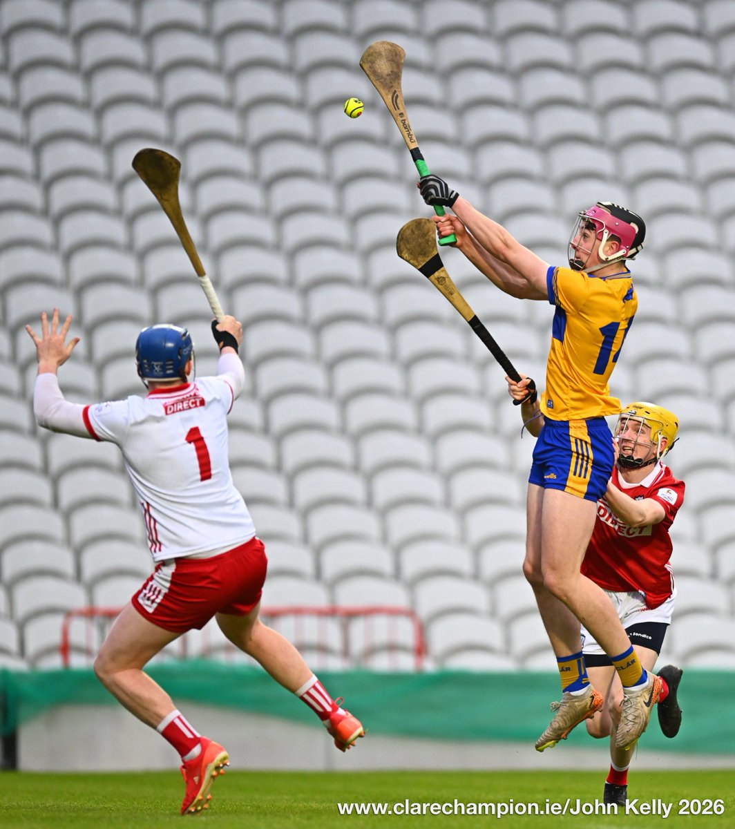 StJosephsDBGAA's tweet photo. Tremendous win for @GaaClare in the Munster U20 Hurling Championship Semi Final. Our own Thomas O'Connor a deserving Man of the Match on an evening when the entire squad and management did the county proud. Congrats to Tom, Graham, Conor and Paudie. Up the Banner! @BarefieldDoora https://t.co/BokiPJ0RcH