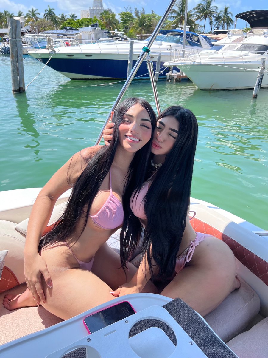 Pronto van a salir los videos culiandome a mi amiga donde están los de Playa del Carmen ? Aquí andamos !💖😋💸
