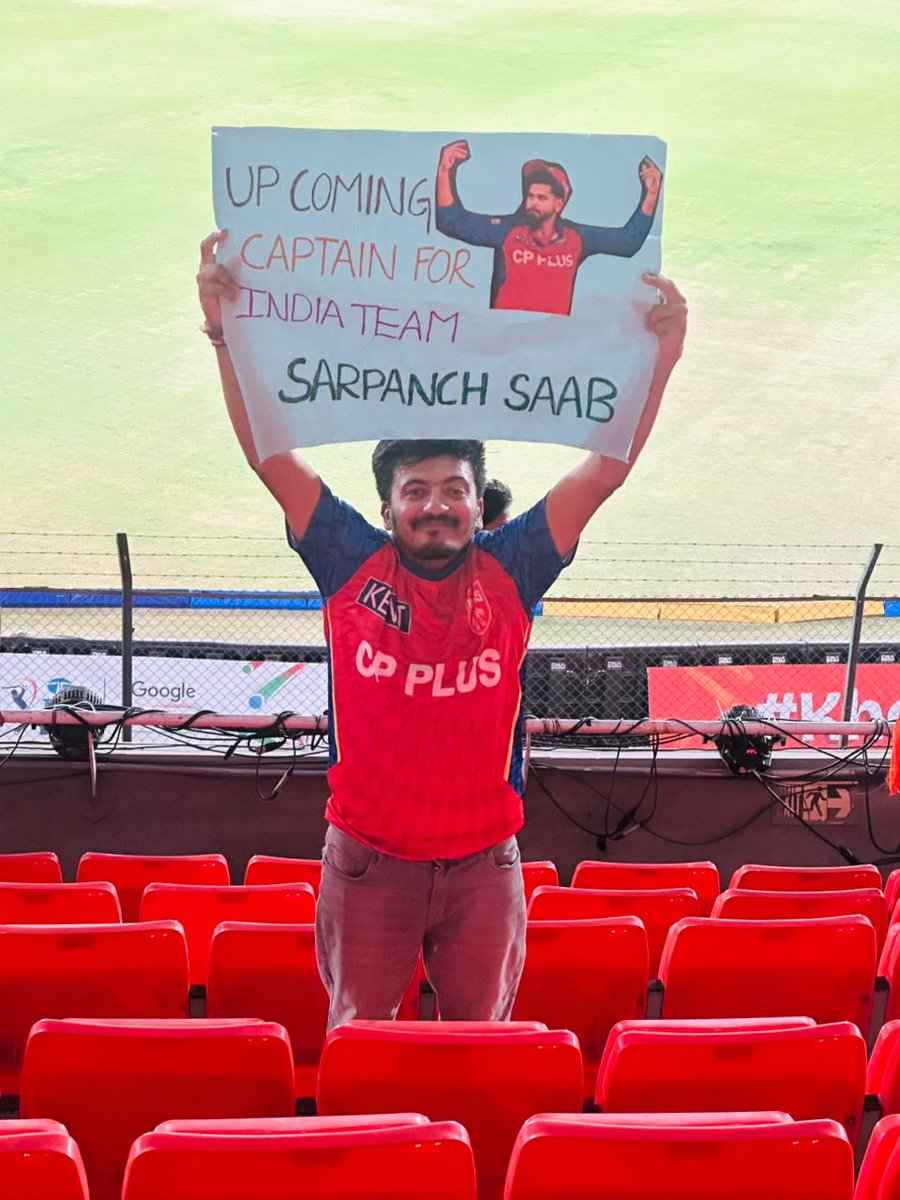 Ajayr457's tweet photo. We loved to watch shreyas iyer today excellent captaincy but fielders dropping catches continuesly #uppal 
We lost the match today💔 But no worries we  will lift the trophy Come back stronger 💪💪 always #sarpanchsaab @ShreyasIyer15 @PunjabKingsIPL @yuzi_chahal @RickyPonting https://t.co/0bnbtTNIOt
