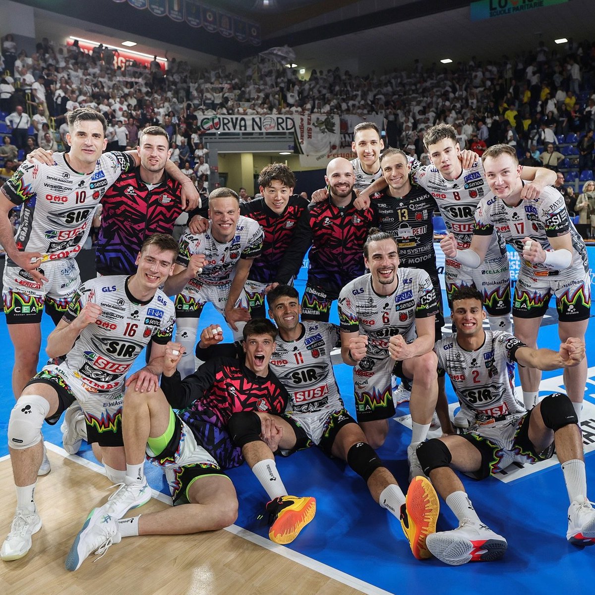Vsever 2.0 🏐 tweet media