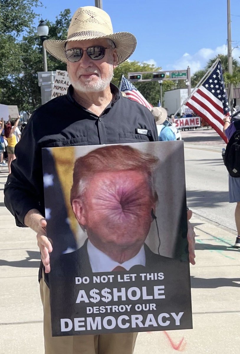 Not Your Average Liberal tweet media