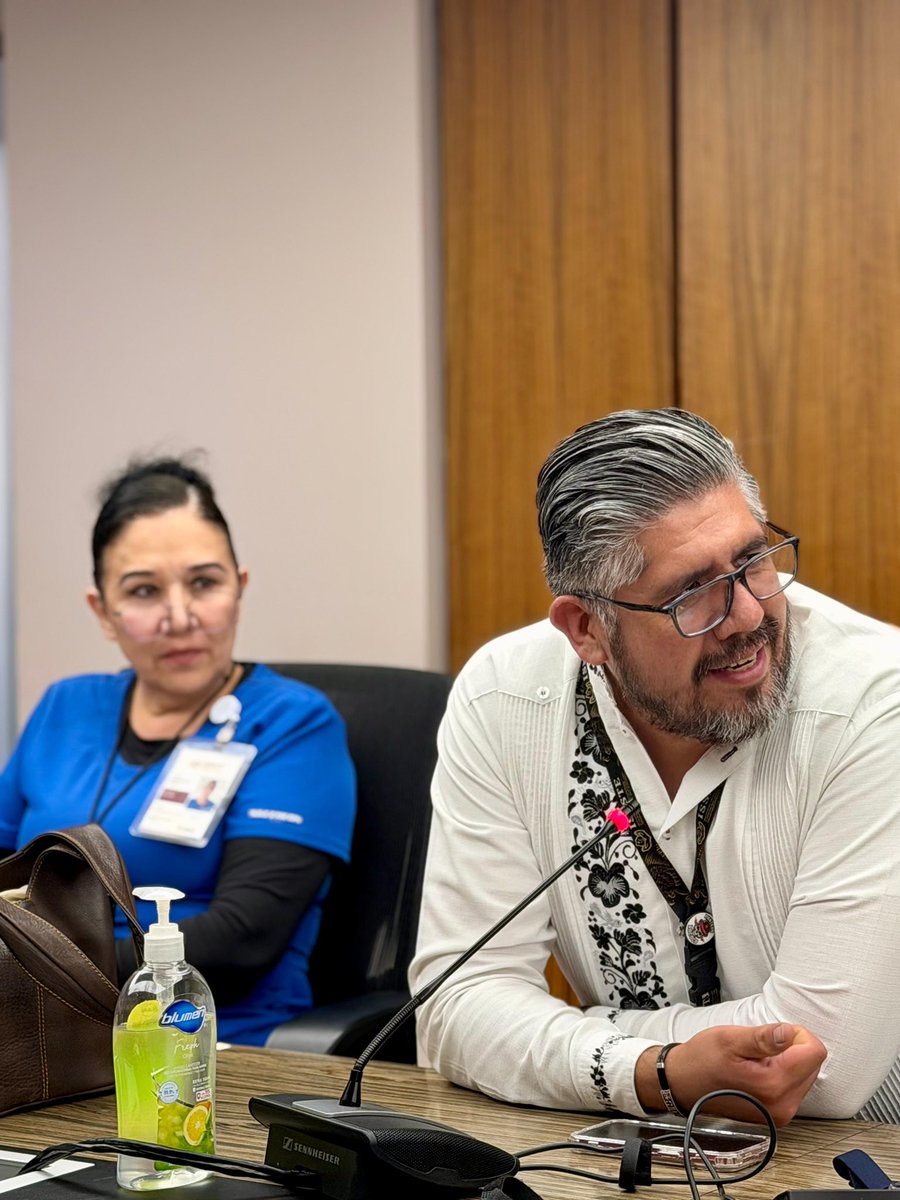 Transformar el servicio de salud significa eliminar las barreras administrativas. 

Por eso, el equipo de la Dirección de Oficinas de Representación (DOR) del <a href="/ISSSTE_mx/">ISSSTE</a> nos reunimos con directoras y directores de hospitales para avanzar en la desburocratización de trámites en